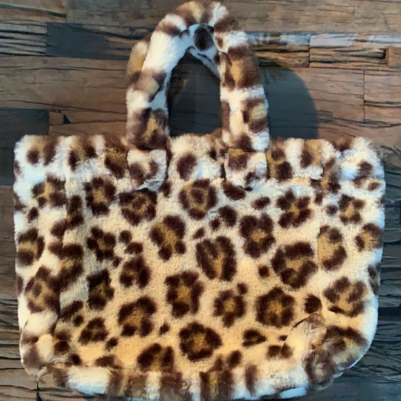 Aerie - Picture 5 of 5